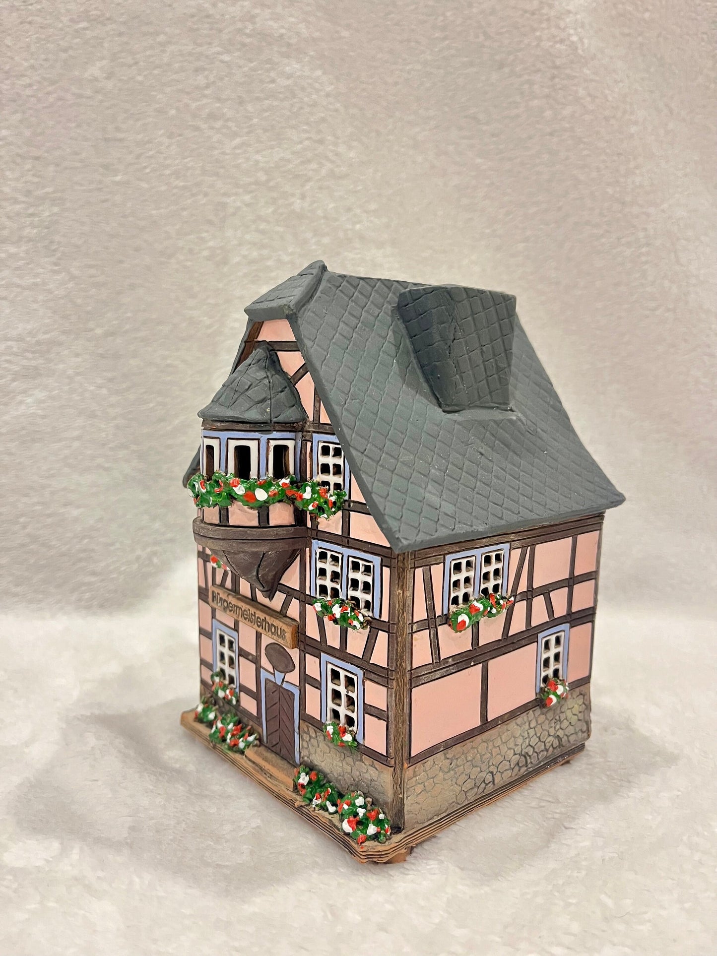 Christmas Ceramic House Art Tealight Candle Holder Room Decoration Handcrafted Collectible Miniature House (G167)