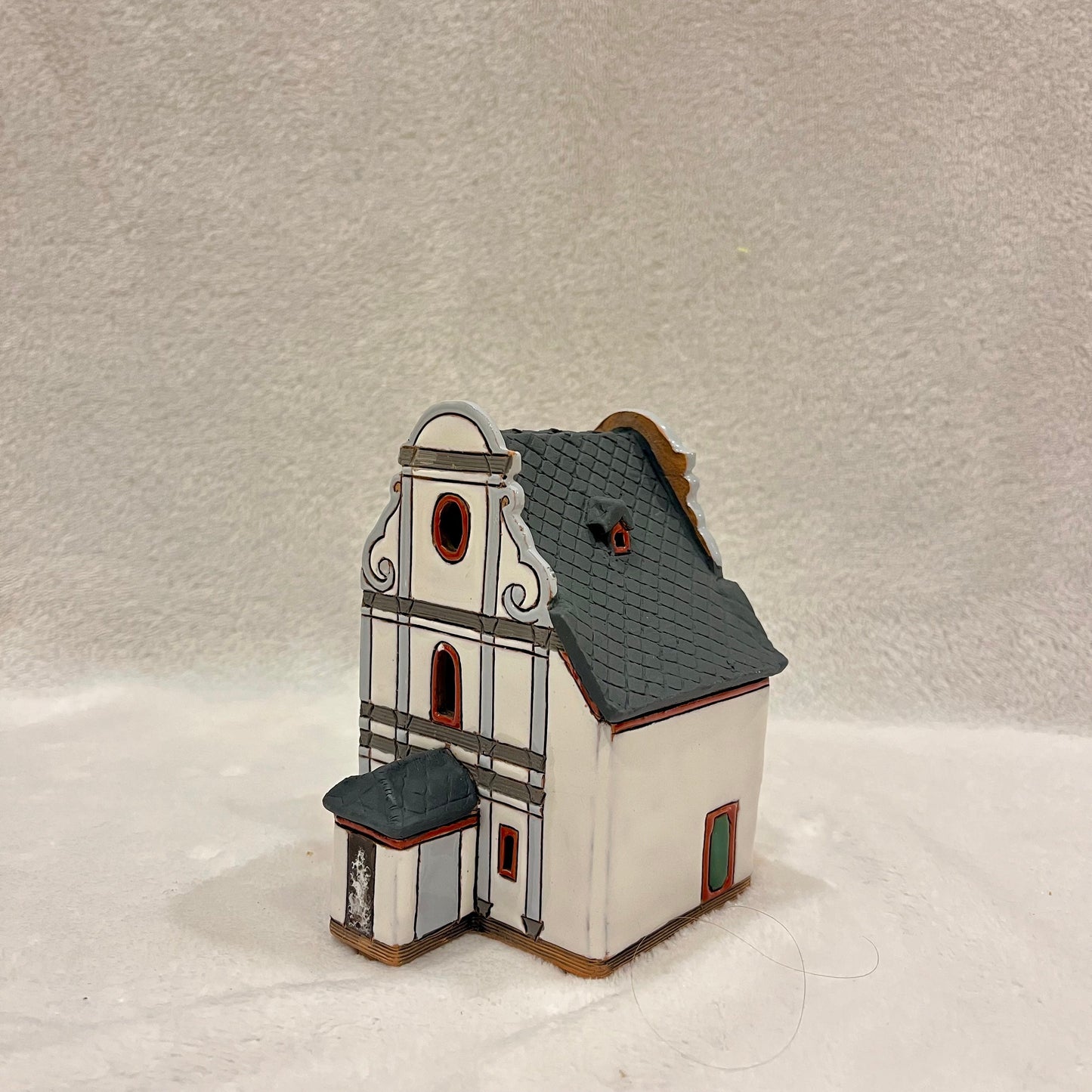 Christmas Ceramic House Art Tealight Candle Holder Room Decoration Handcrafted Collectible Miniature House (G226)