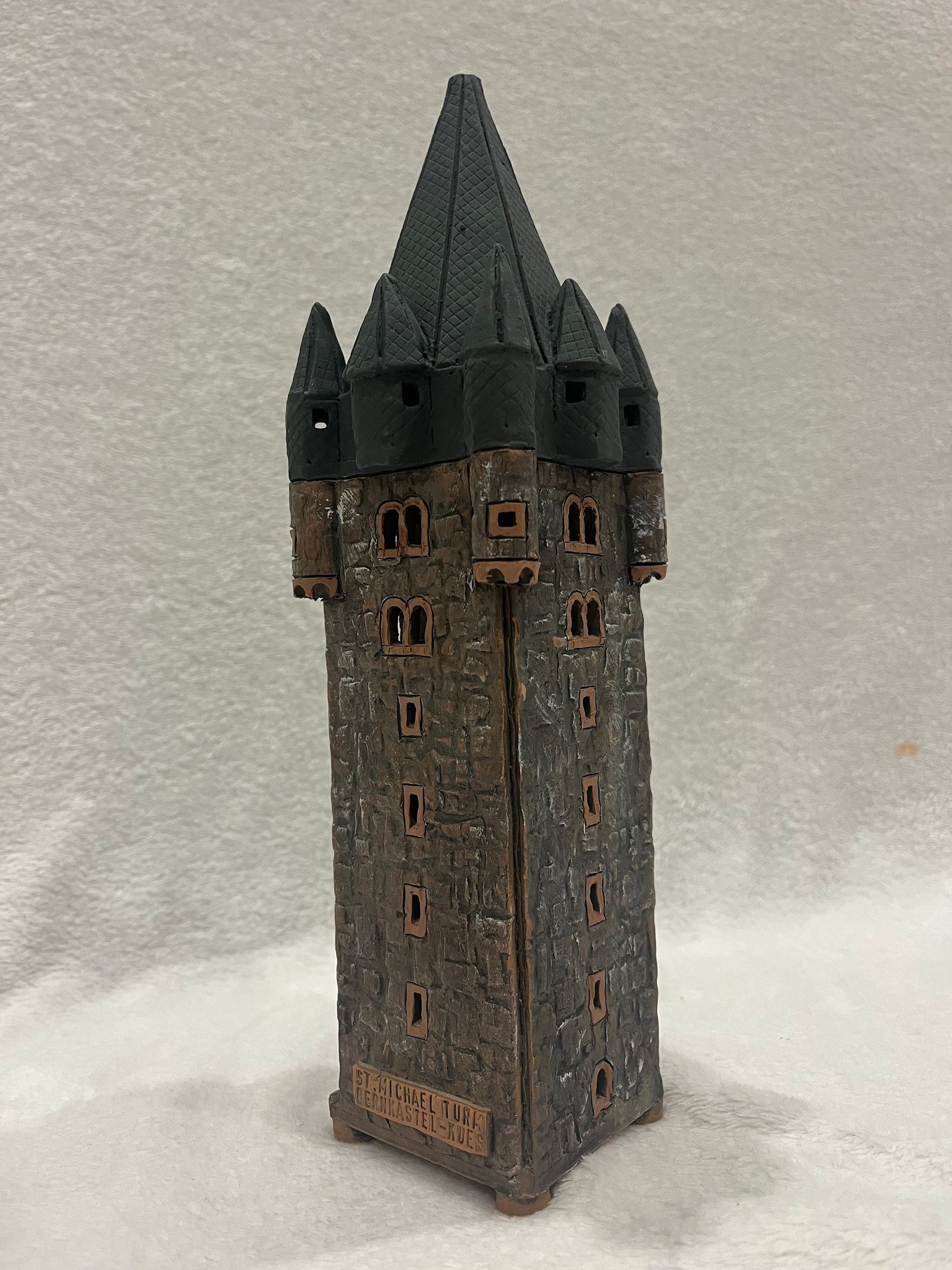Christmas Ceramic House Art Tealight Candle Holder Room Decoration Handcrafted Collectible Miniature House (G202)