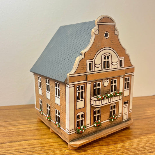 Christmas Ceramic House Art Tealight Candle Holder Room Decoration Handcrafted Collectible Miniature House (BG172)
