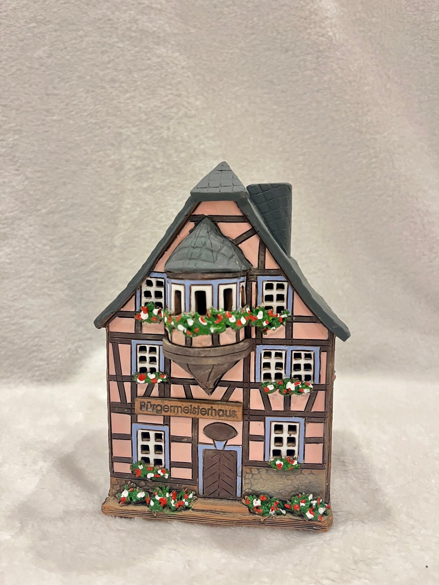 Christmas Ceramic House Art Tealight Candle Holder Room Decoration Handcrafted Collectible Miniature House (G167)