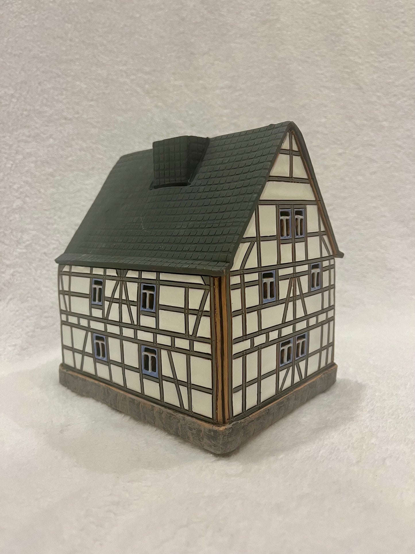 Christmas Ceramic House Art Tealight Candle Holder Room Decoration Handcrafted Collectible Miniature House GC151