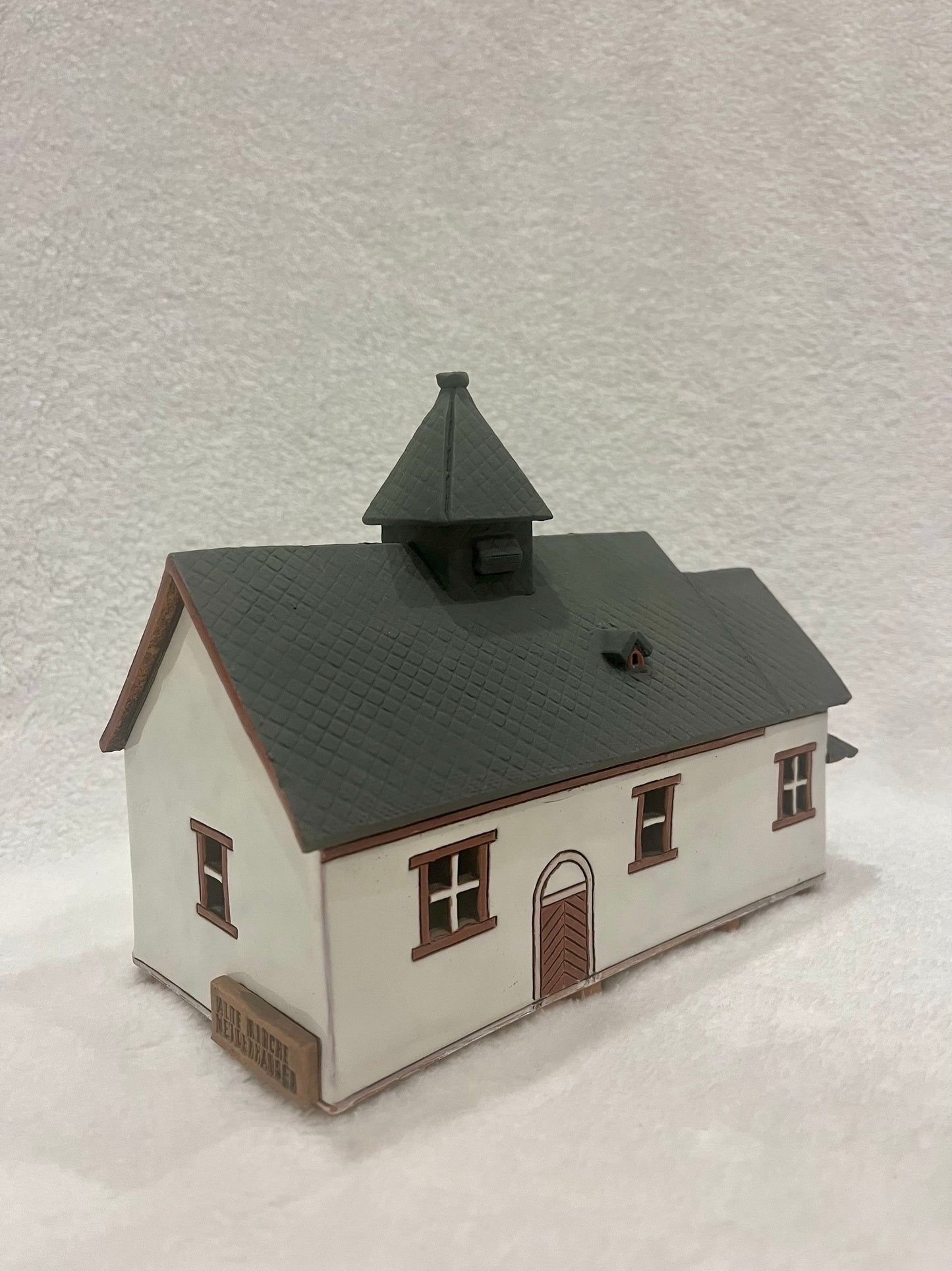 Christmas Ceramic House Art Tealight Candle Holder Room Decoration Handcrafted Collectible Miniature House GC68