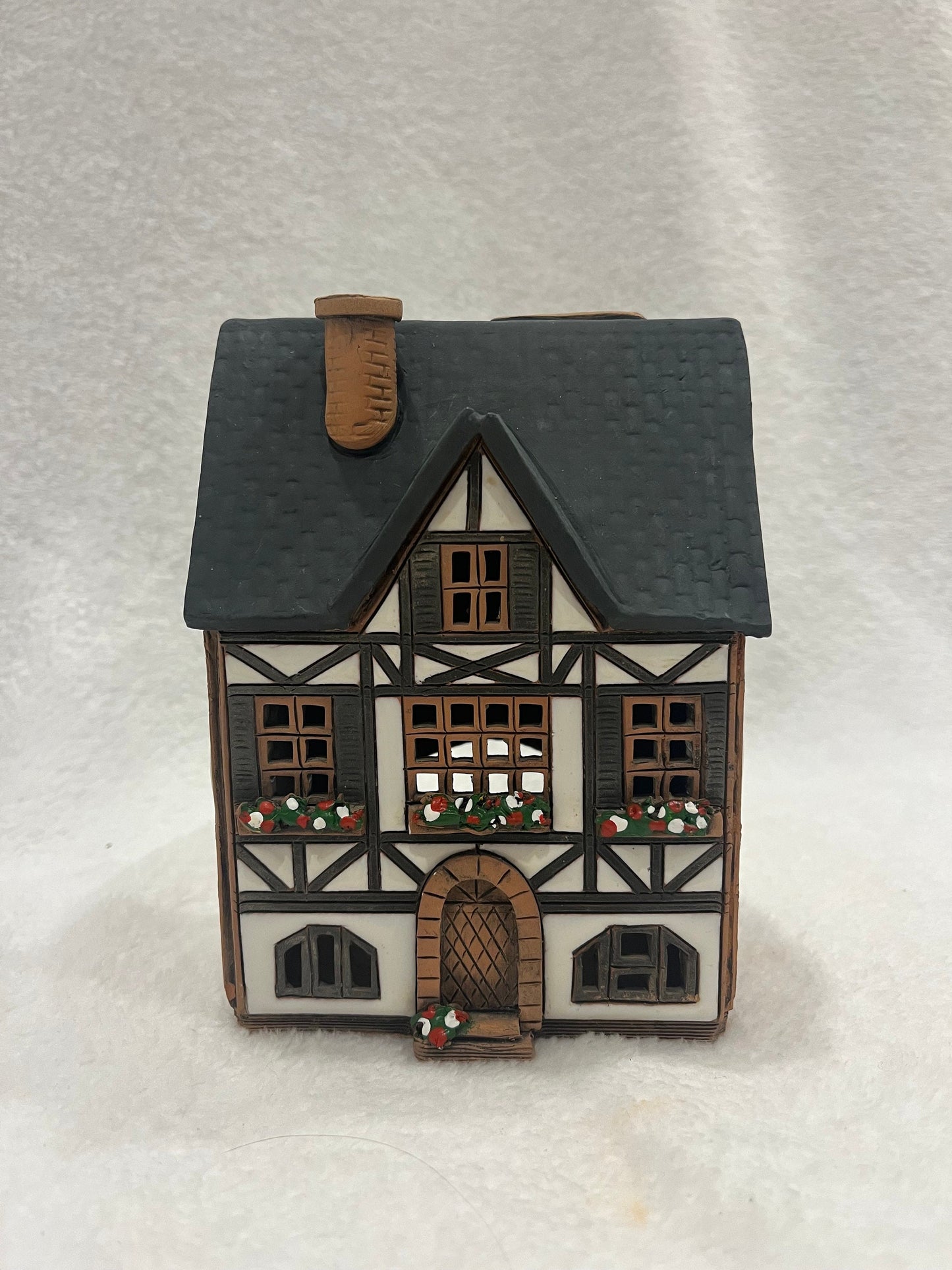 Christmas Ceramic House Art Tealight Candle Holder Room Decoration Handcrafted Collectible Miniature House AB53