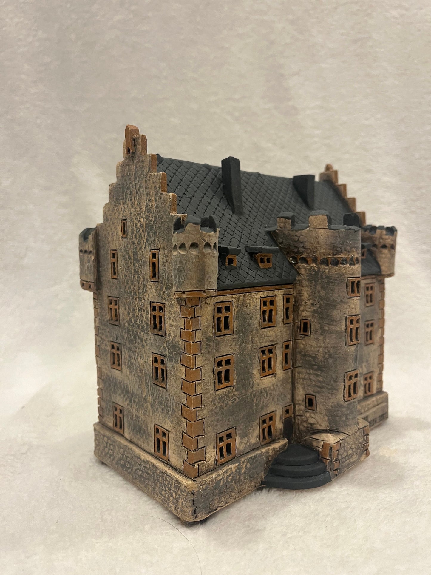 Christmas Ceramic House Art Tealight Candle Holder Room Decoration Handcrafted Collectible Miniature House GC90