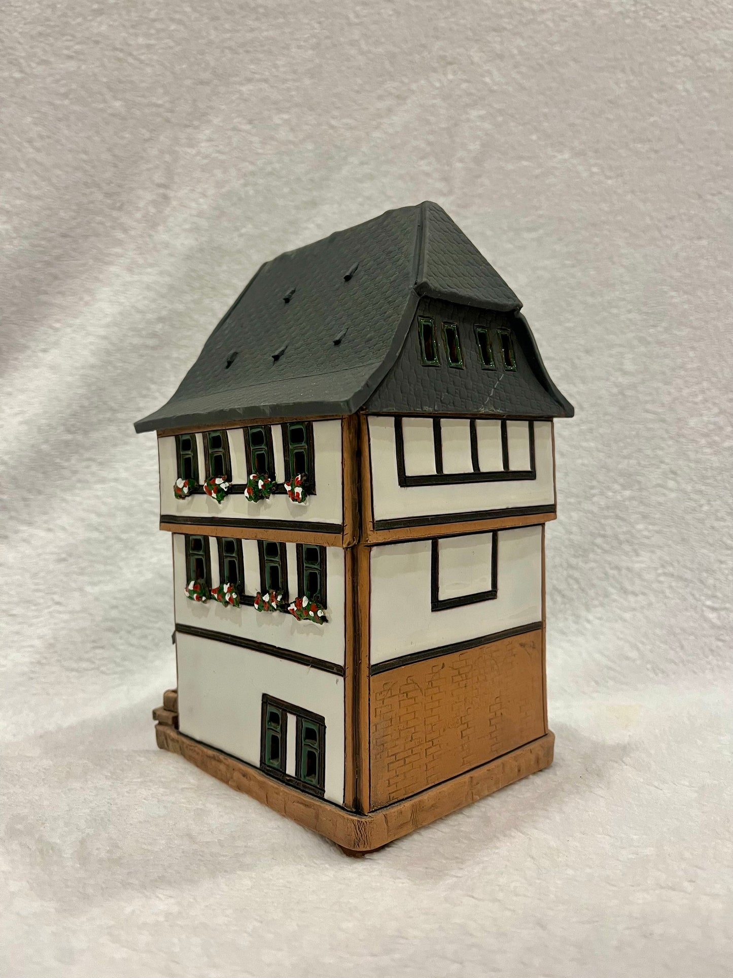 Christmas Ceramic House Art Tealight Candle Holder Room Decoration Handcrafted Collectible Miniature House G6