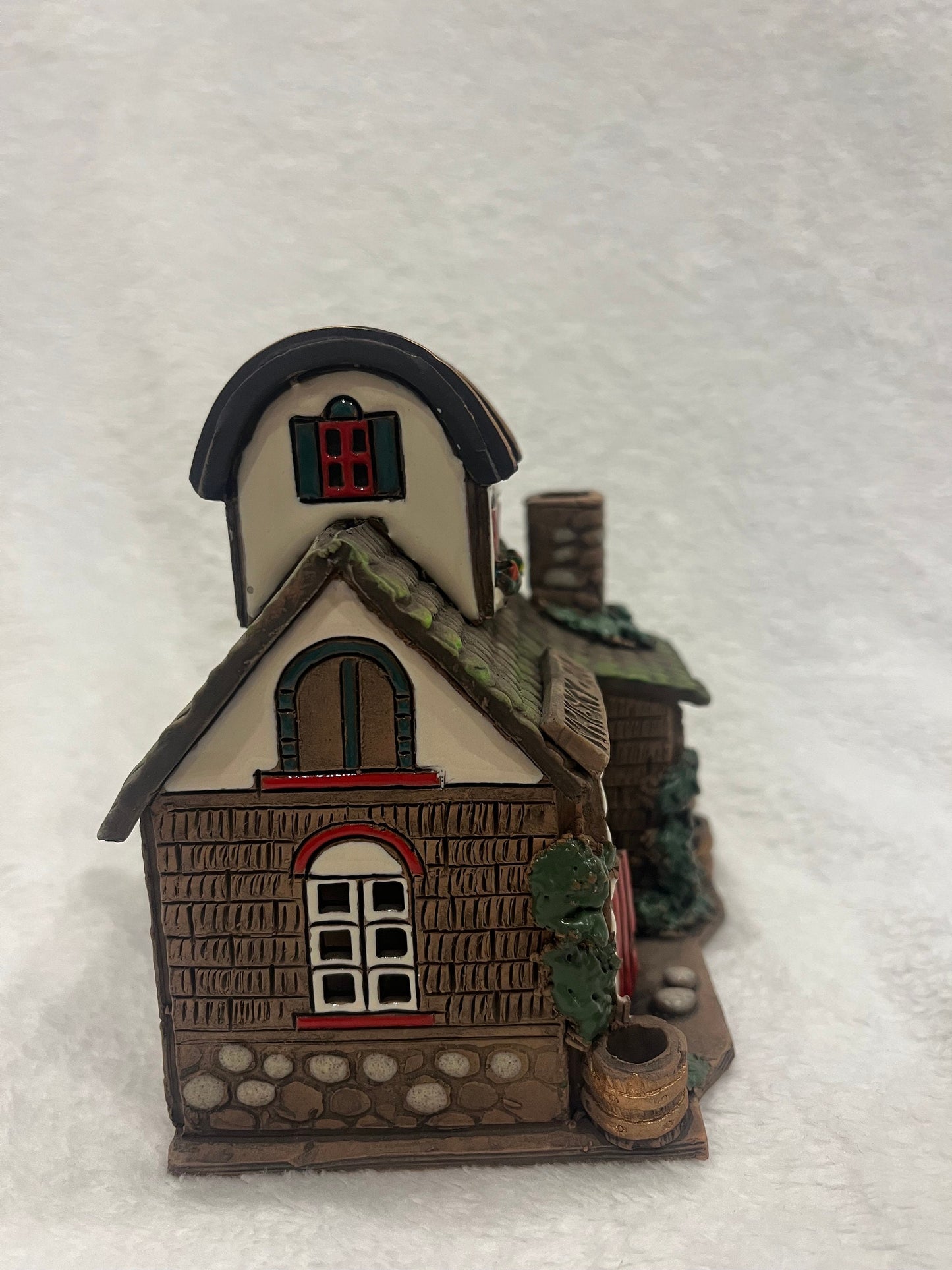 Christmas Ceramic House Art Tealight Candle Holder Room Decoration Handcrafted Collectible Miniature House B45