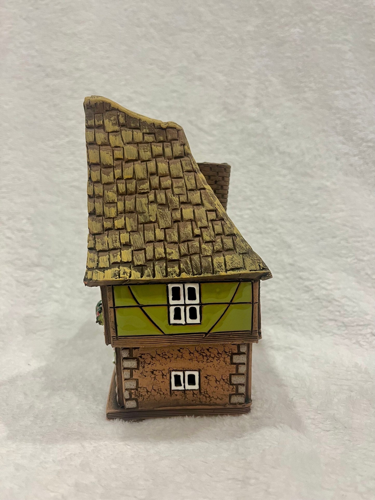 Christmas Ceramic House Art Tealight Candle Holder Room Decoration Handcrafted Collectible Miniature House B35