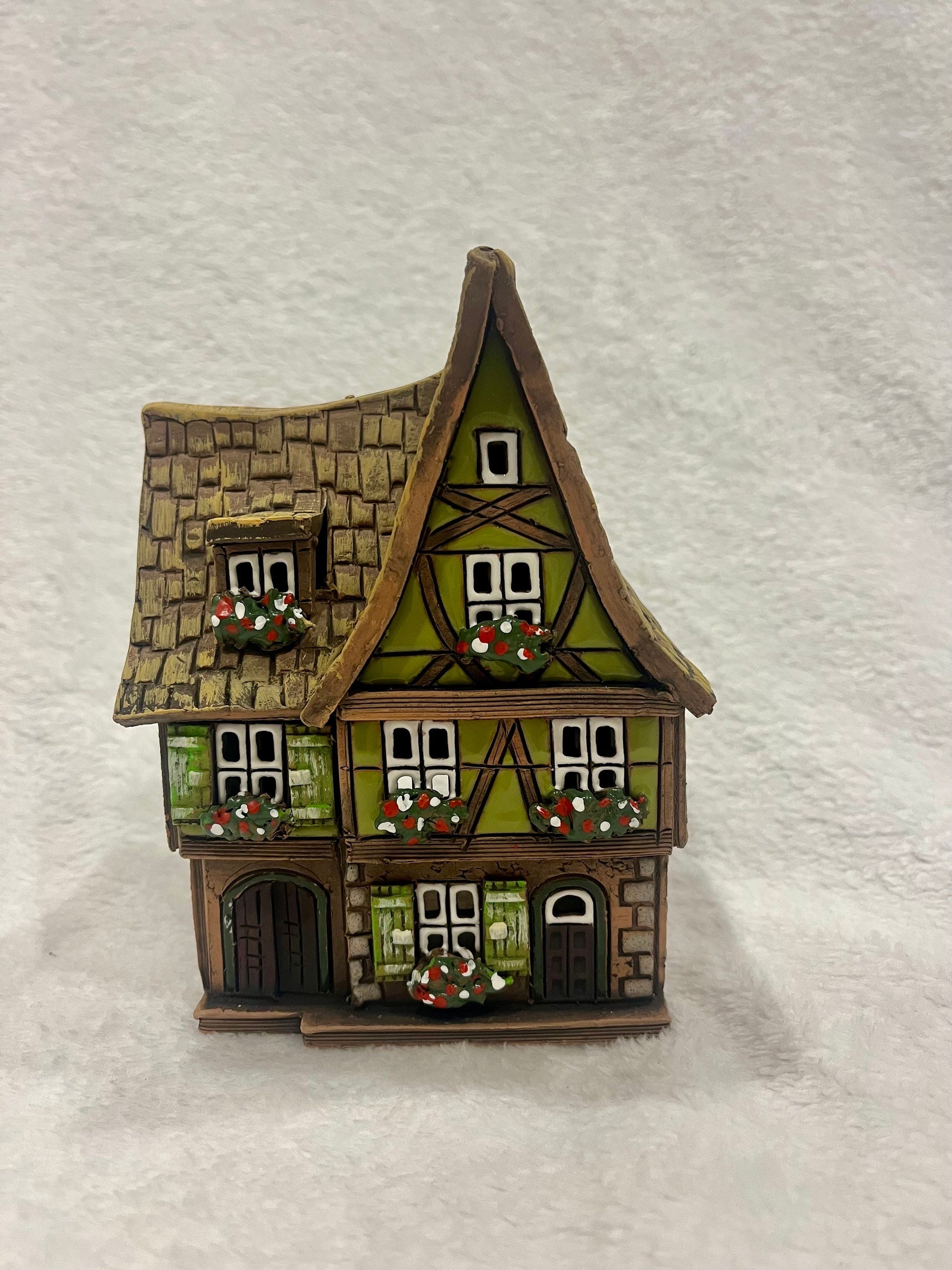 Christmas Ceramic House Art Tealight Candle Holder Room Decoration Handcrafted Collectible Miniature House B35