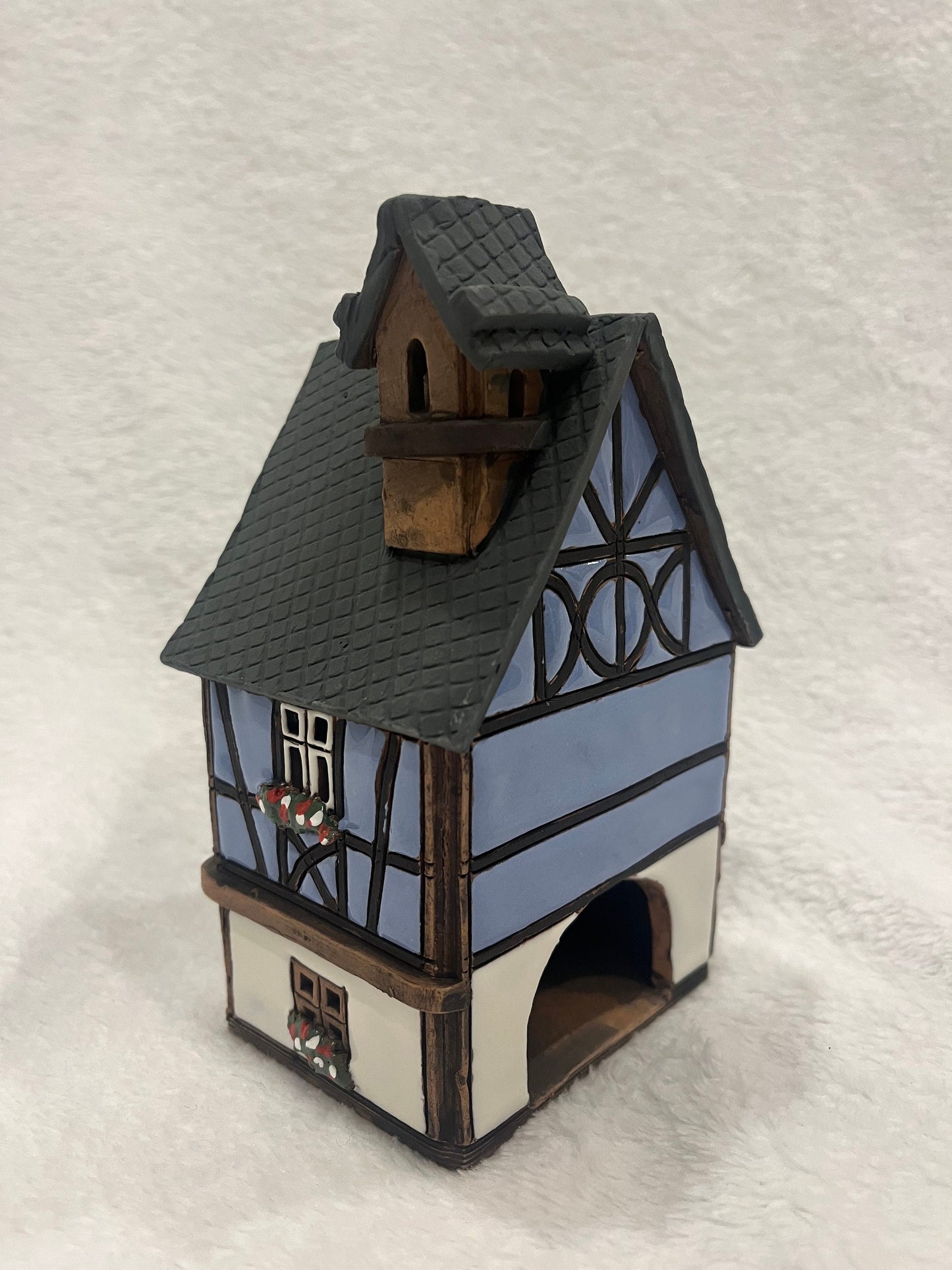 Christmas Ceramic House Art Tealight Candle Holder Room Decoration Handcrafted Collectible Miniature House A5K