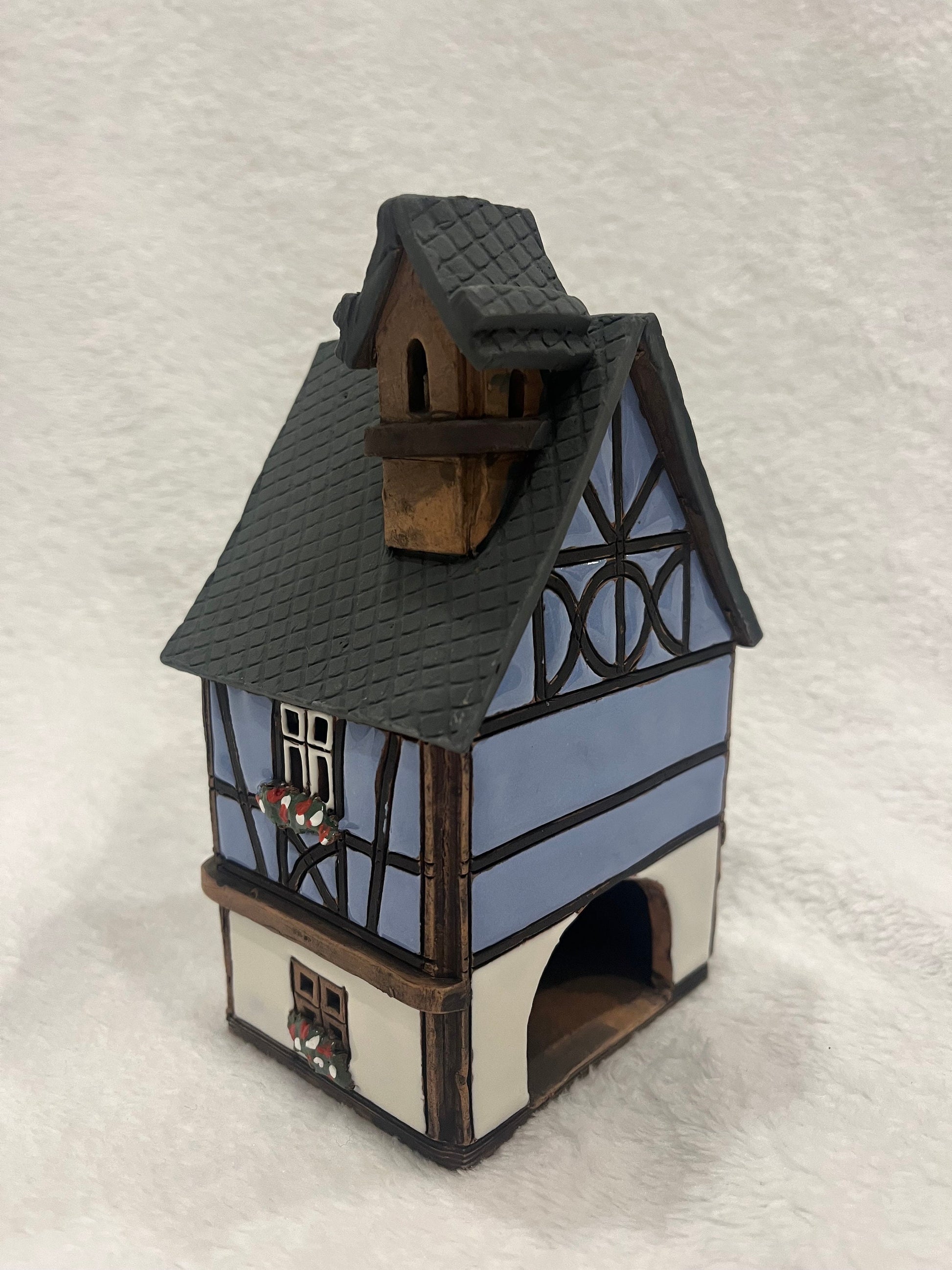 Christmas Ceramic House Art Tealight Candle Holder Room Decoration Handcrafted Collectible Miniature House A5K