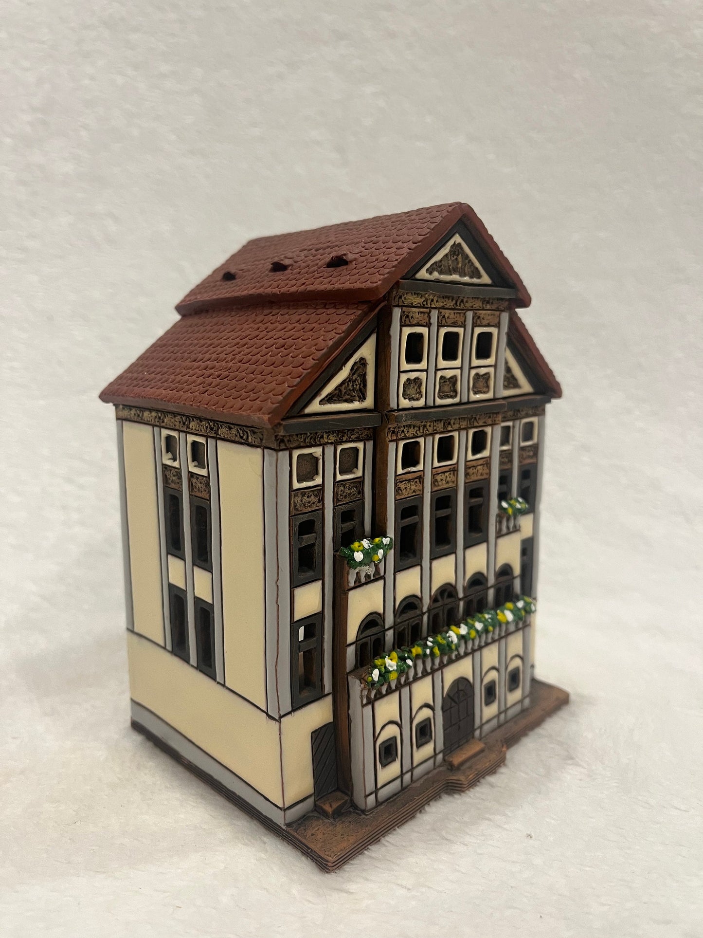 Christmas Ceramic House Art Tealight Candle Holder Room Decoration Handcrafted Collectible Miniature House B29