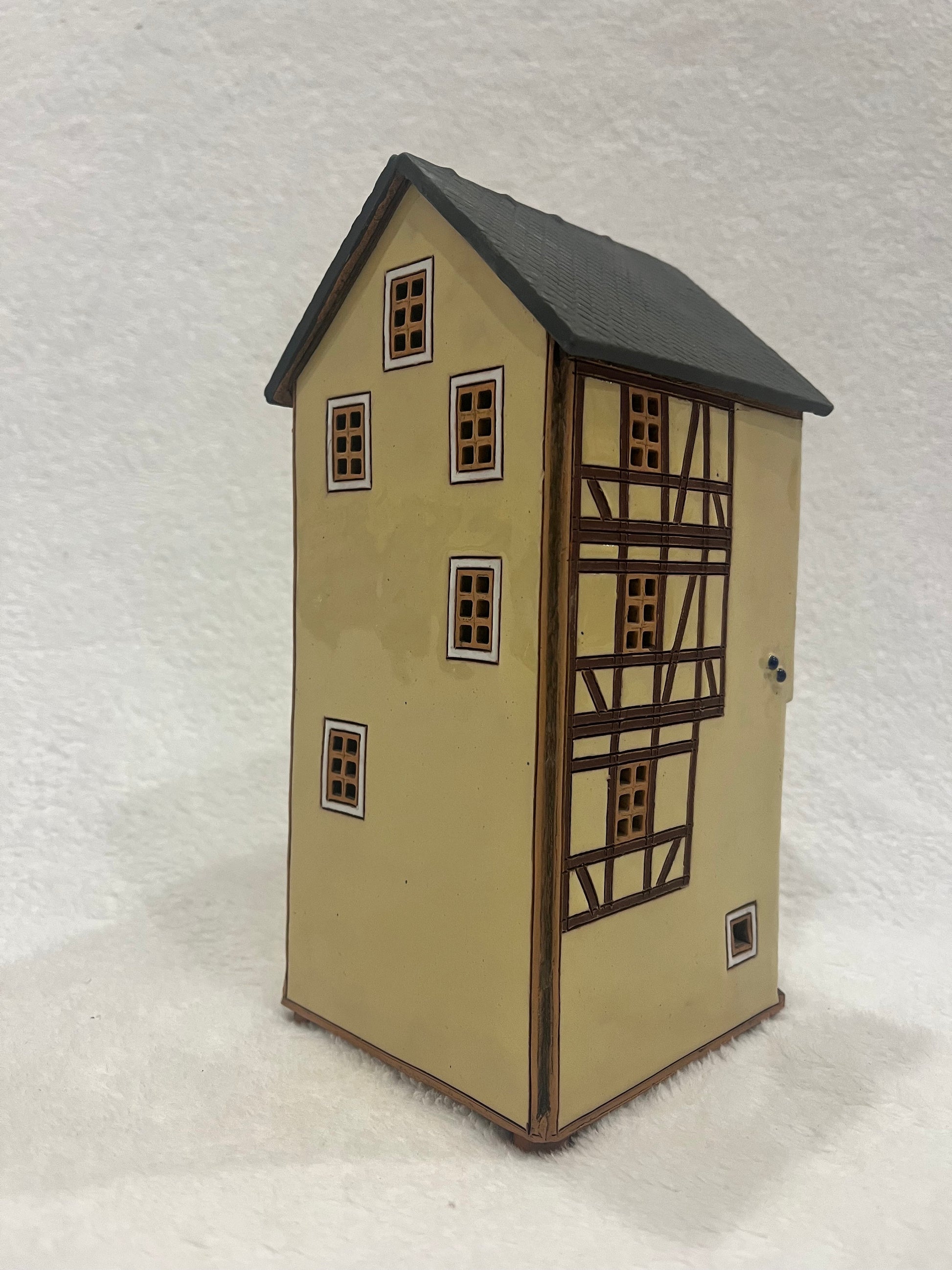 Christmas Ceramic House Art Tealight Candle Holder Room Decoration Handcrafted Collectible Miniature House G60