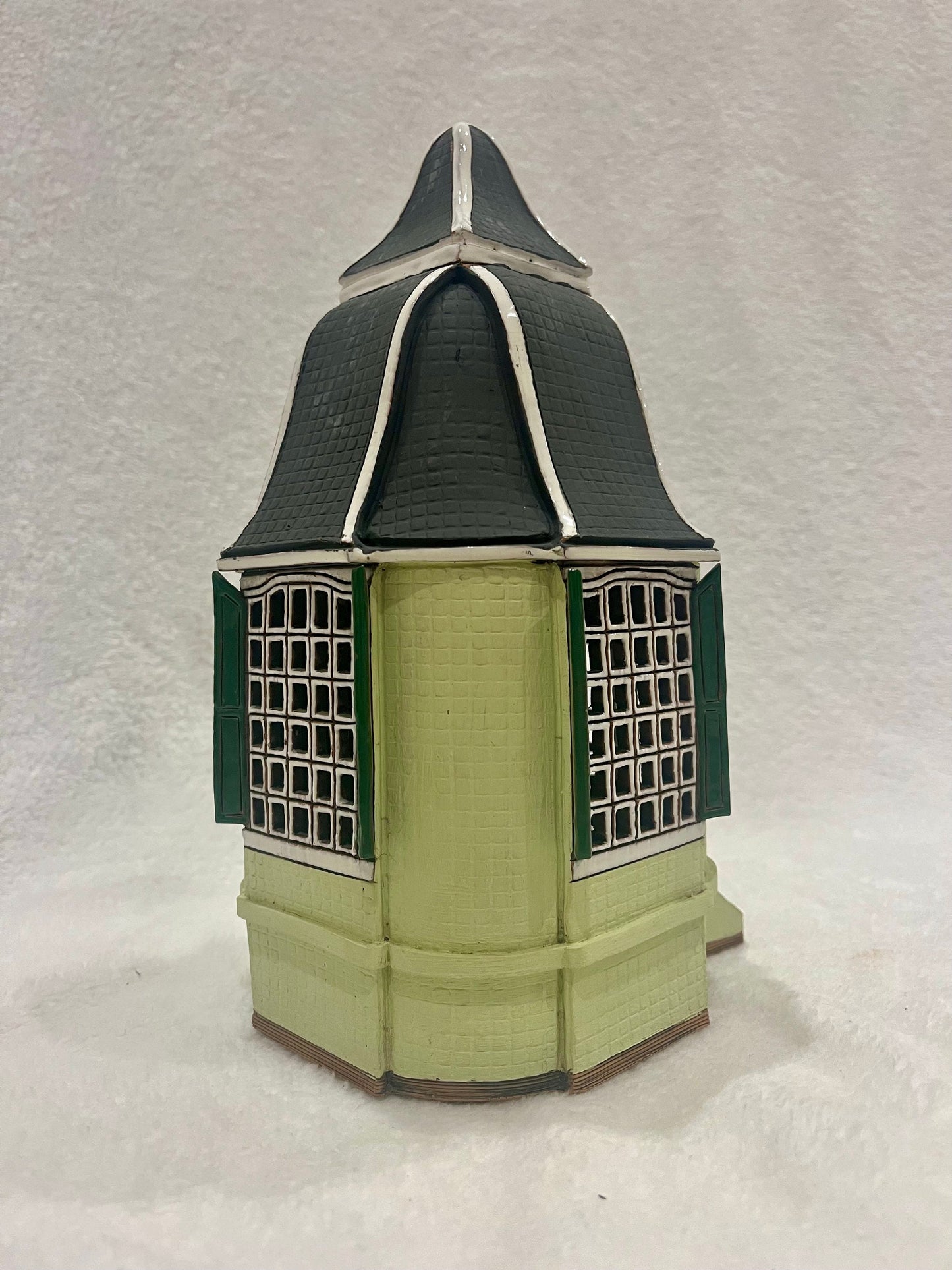Christmas Ceramic House Art Tealight Candle Holder Room Decoration Handcrafted Collectible Miniature House DG6