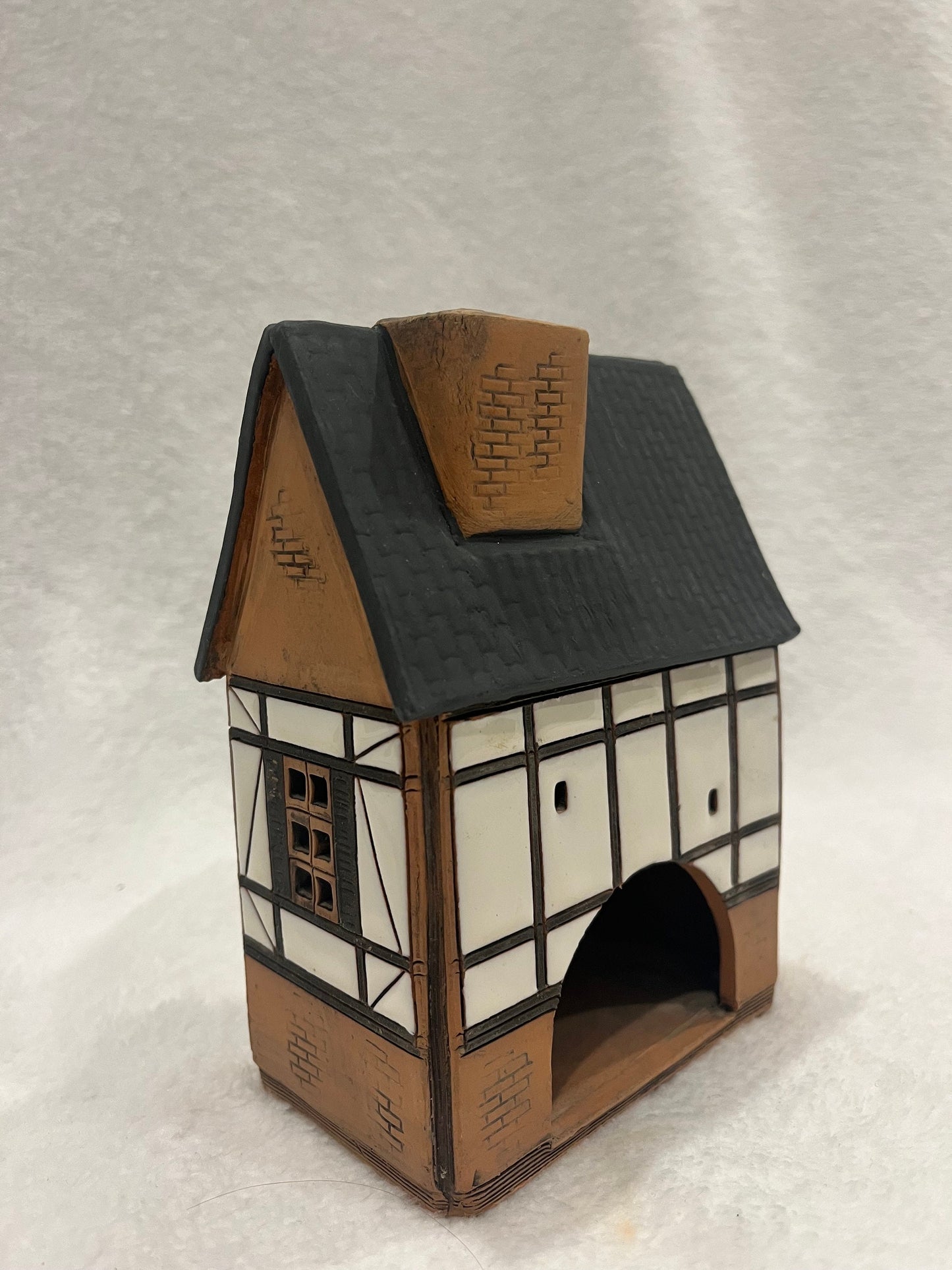 Christmas Ceramic House Art Tealight Candle Holder Room Decoration Handcrafted Collectible Miniature House AB53