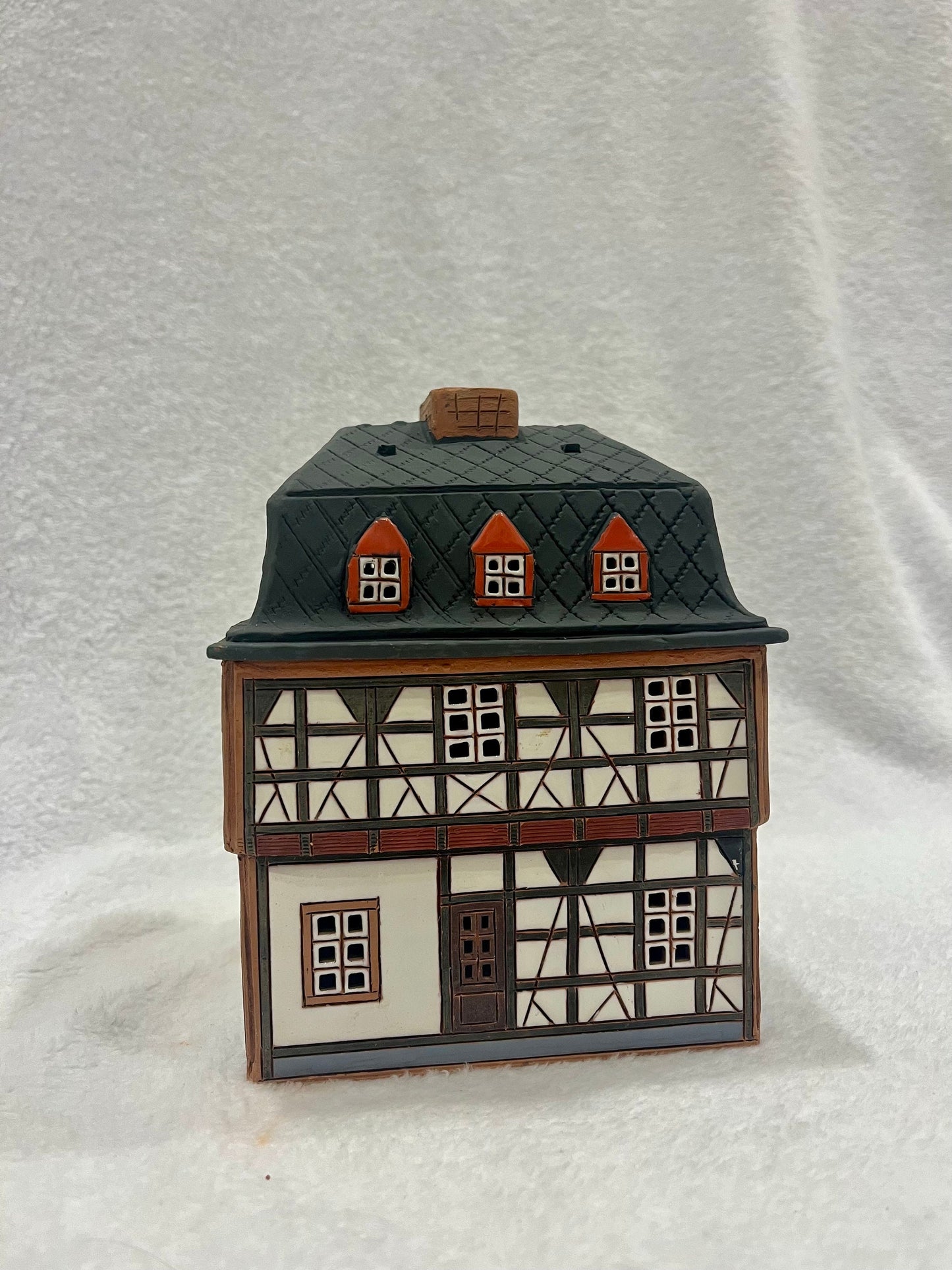 Christmas Ceramic House Art Tealight Candle Holder Room Decoration Handcrafted Collectible Miniature House GC109