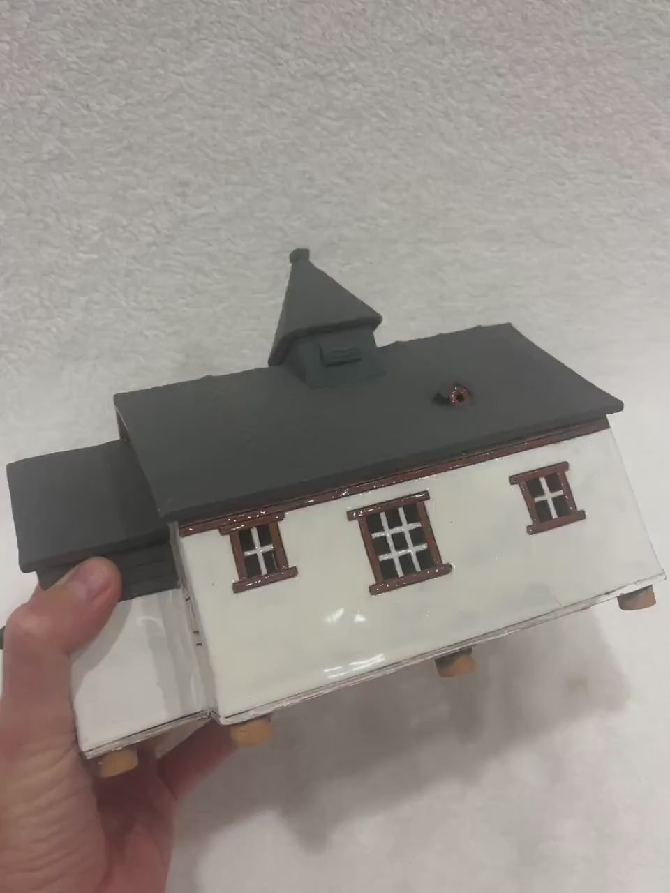 Christmas Ceramic House Art Tealight Candle Holder Room Decoration Handcrafted Collectible Miniature House GC68