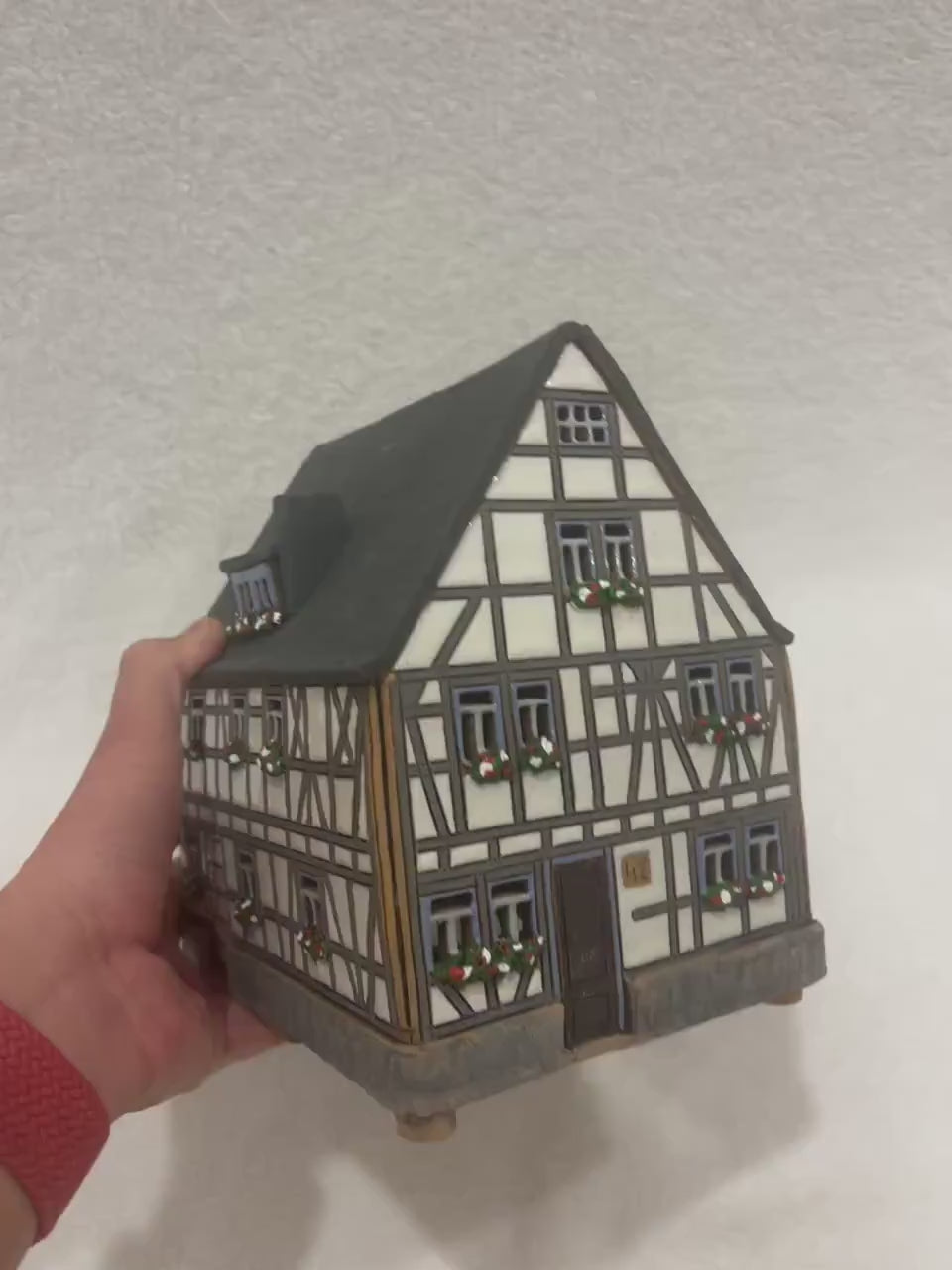 Christmas Ceramic House Art Tealight Candle Holder Room Decoration Handcrafted Collectible Miniature House GC151
