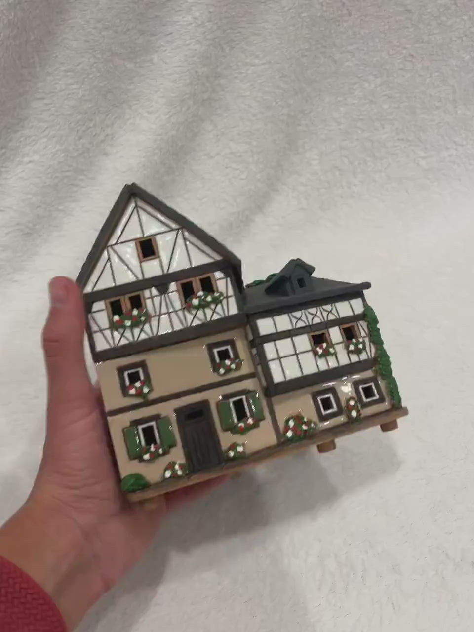 Christmas Ceramic House Art Tealight Candle Holder Room Decoration Handcrafted Collectible Miniature House G216